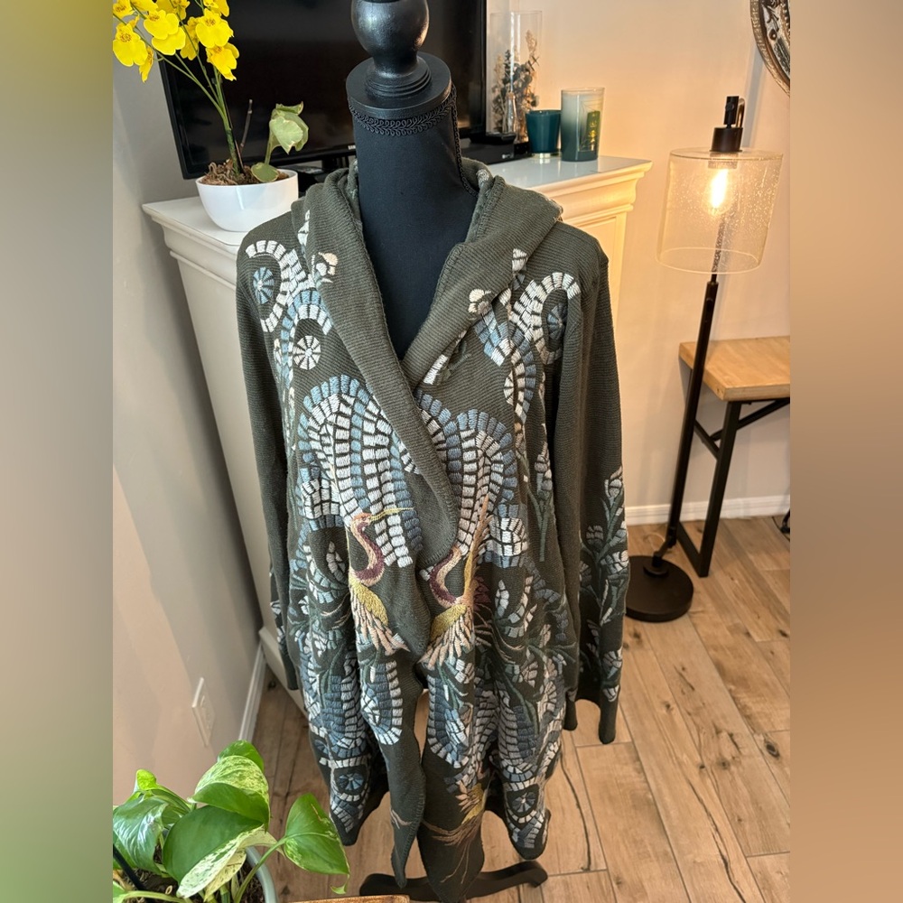 Olive Green Hooded Women's Sweater Cardigan with Embroidered Floral Design